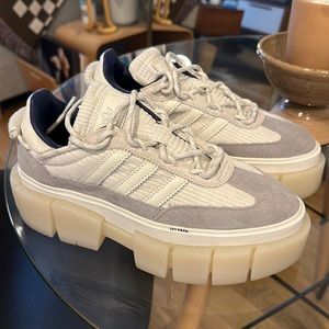 Adidas x Ivy Park Super Sleek Chunky "Hall of Ivy" sneakers (size 8)